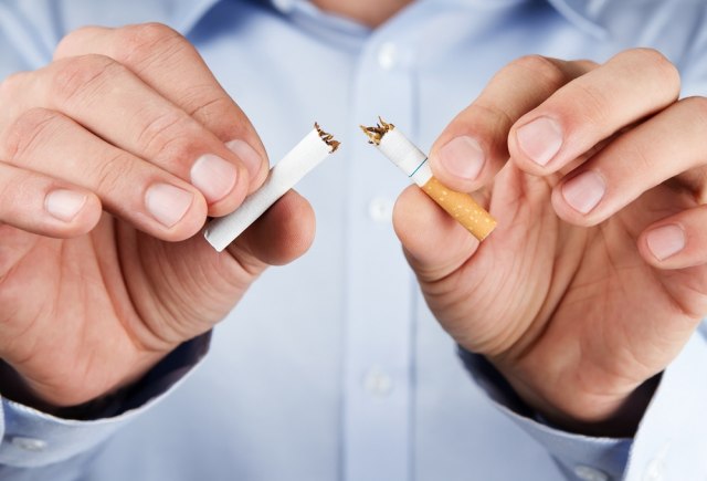 Novom zabranom pokušavaju ljude da odvrate od pušenja